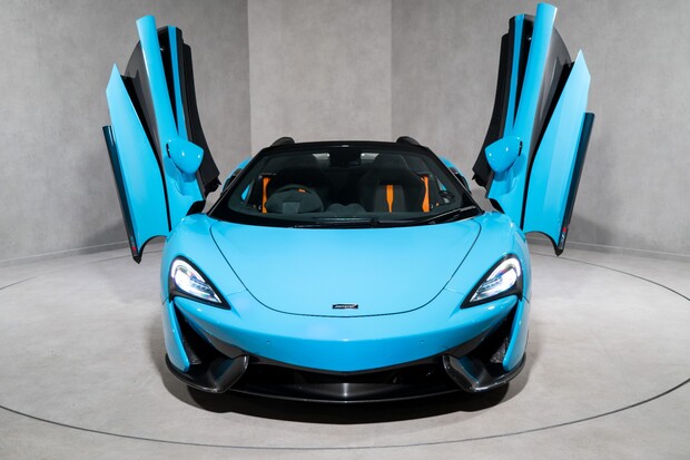 McLaren 570S V8 SSG. MSO PAINT. FULL MSH. CARBON FIBRE INT. MSO INTERIOR. LIFT SYSTEM. 1