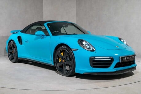 Porsche 911 TURBO S PDK. SPORTS CHRONO. PCCB. HEATED SPORTS SEATS. BOSE. CARPLAY. 9