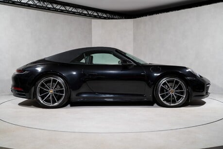 Porsche 911 CARRERA S PDK. FULL PSH. FRONT END PPF. SPORTS CHRONO PACK. HEATED SEATS. 7