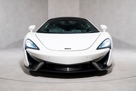 McLaren 570GT V8 SSG. GLASS PANORAMIC ROOF. LIFT SYSTEM. HEATED SEATS. REAR CAMERA. 2