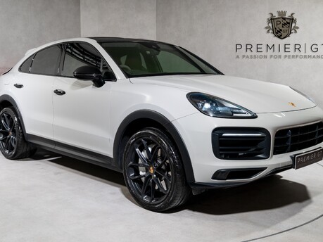 Porsche Cayenne V6 S. SPORTS CHRONO. HOUNDSTOOTH INTERIOR. HEATED SEATS. SPORTS EXHAUST. 