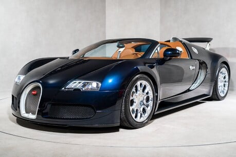 Bugatti Veyron GRAND SPORT. EXQUISITE EXAMPLE. BUGATTI DISPLAY CAR. 1 OF ONLY 58. 3