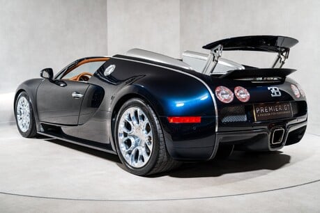 Bugatti Veyron GRAND SPORT. EXQUISITE EXAMPLE. BUGATTI DISPLAY CAR. 1 OF ONLY 58. 6