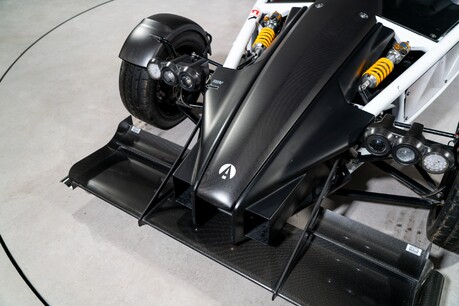 Ariel Atom 4 350 BHP UPGRADE. HALO ROLL CAGE. 6-SPEED SEQUENTIAL GEARBOX. ÖHLINS 11