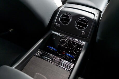 Rolls-Royce Spectre SHOOTING STAR STARLIGHT. MASSAGE, HEATED & COOLED SEATS. BESPOKE INTERIOR 35