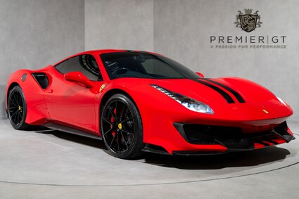 Ferrari 488 Pista FULL FSH. FULL PPF. CARBON FIBRE INT & PACK. LIFT. TWO-TONE LIVERY.