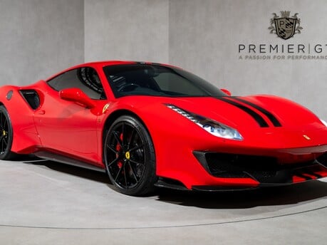 Ferrari 488 Pista FULL FSH. FULL PPF. CARBON FIBRE INT & PACK. LIFT. TWO-TONE LIVERY.