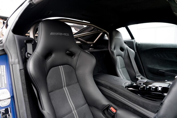 Mercedes-Benz Amg GT BLACK SERIES. 1 OWNER. LOW MILES. CARBON INT & EXT PACK. RARE COLOUR. 2