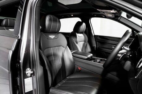 Bentley Bentayga V8. NOW SOLD. SIMILAR REQUIRED. PLEASE CALL 01903 254800. 16