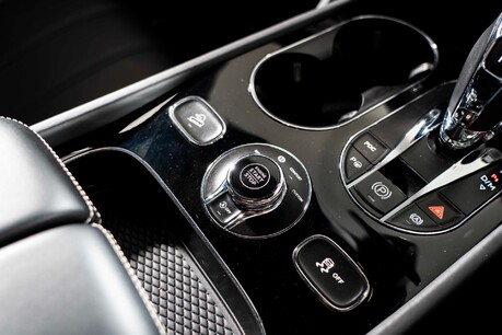Bentley Bentayga V8. NOW SOLD. SIMILAR REQUIRED. PLEASE CALL 01903 254800. 35