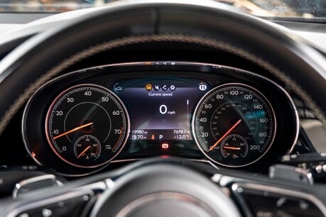 Bentley Bentayga V8. NOW SOLD. SIMILAR REQUIRED. PLEASE CALL 01903 254800. 29