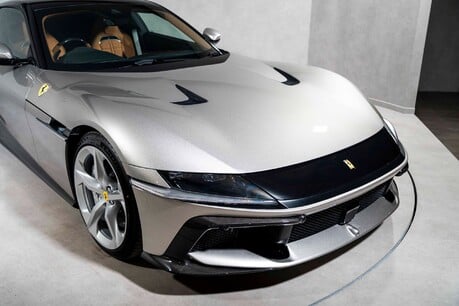 Ferrari 12Cilindri HUGE SPECIFICATION. SPECIAL TWO-LAYER PAINT. 19