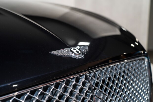 Bentley Continental GTC GT V8. MULLINER SPEC. HEATED, COOLED & MASSAGE SEATS. MOOD LIGHTING 3