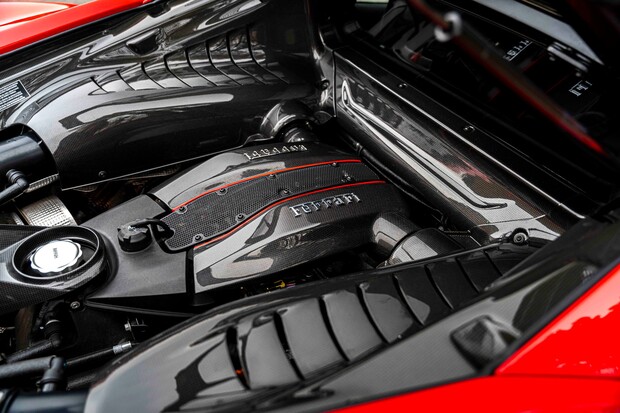 Ferrari 488 Pista ATELIER CAR. WARRANTY. FULL FSH. FULL TOPAZ PPF. LIFT. CARBON INT & EXT. 2