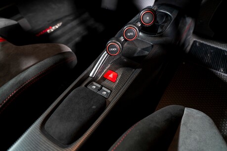 Ferrari 488 Pista ATELIER CAR. WARRANTY. FULL FSH. FULL TOPAZ PPF. LIFT. CARBON INT & EXT. 33