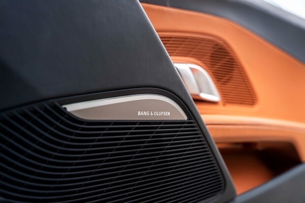 Audi R8 V10 PERFORMANCE. NOW SOLD. SIMILAR REQUIRED. PLEASE CALL 01903 254800. 5