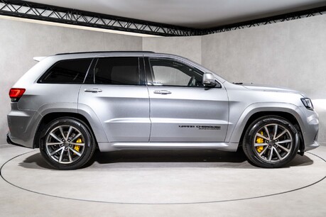 Jeep Grand Cherokee V8 TRACKHAWK. FULL JSH. 1 OWNER FROM NEW. UK SUPPLIED. 7