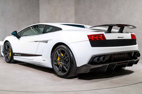 Lamborghini Gallardo SUPERLEGGERA. CARBON FIBRE INTERIOR & EXTERIOR PACK. LIFT SYSTEM. 6