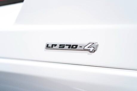 Lamborghini Gallardo SUPERLEGGERA. CARBON FIBRE INTERIOR & EXTERIOR PACK. LIFT SYSTEM. 14