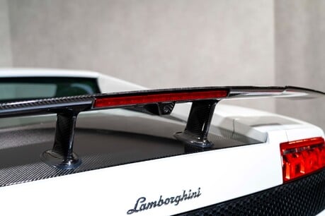 Lamborghini Gallardo SUPERLEGGERA. CARBON FIBRE INTERIOR & EXTERIOR PACK. LIFT SYSTEM. 38