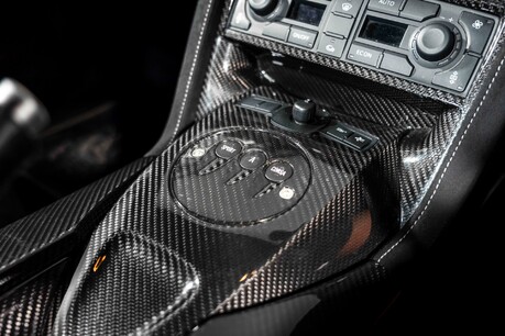 Lamborghini Gallardo SUPERLEGGERA. CARBON FIBRE INTERIOR & EXTERIOR PACK. LIFT SYSTEM. 25