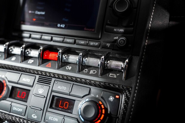 Lamborghini Gallardo SUPERLEGGERA. CARBON FIBRE INTERIOR & EXTERIOR PACK. LIFT SYSTEM. 4