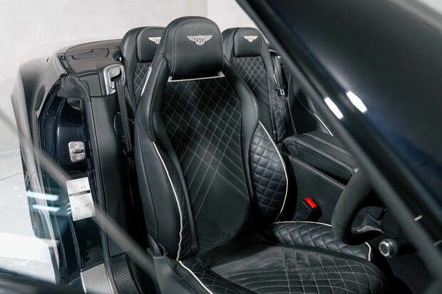 Bentley Continental SUPERSPORTS. FULL BSH. PREMIER SPEC. SPORTS EXHAUST. MASSAGE SEATS. 2