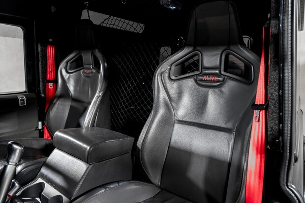 Land Rover Defender 90. BESPOKE 1 OF 1 BUILD. AUTOMOTIVE ALIVE CONVERSION. 2