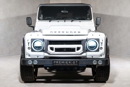 Land Rover Defender 110 TD COUNTY STATION WAGON. CHELSEA TRUCK KHAN CONVERSION. APPLE CARPLAY 2