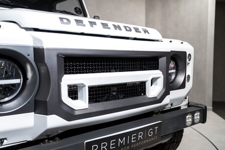 Land Rover Defender 110 TD COUNTY STATION WAGON. CHELSEA TRUCK KHAN CONVERSION. APPLE CARPLAY 10