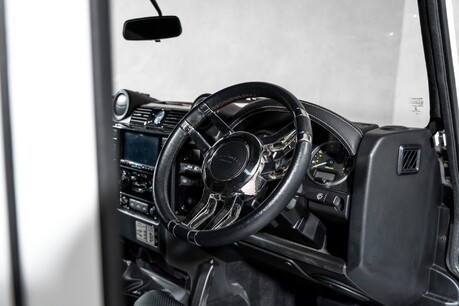 Land Rover Defender 110 TD COUNTY STATION WAGON. CHELSEA TRUCK KHAN CONVERSION. APPLE CARPLAY 21