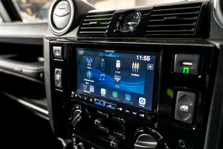 Land Rover Defender 110 TD COUNTY STATION WAGON. CHELSEA TRUCK KHAN CONVERSION. APPLE CARPLAY 22