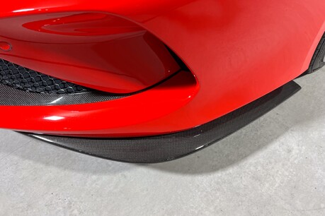 Ferrari F8 SPIDER. WARRANTY. CARBON FIBRE INT & EXT. LIFT SYSTEM. 38