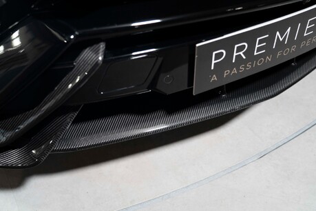 Lamborghini Urus V8 PERFORMANTE. FULL PPF. PANORAMIC ROOF. HEATED, COOLED & MASSAGE SEATS. 26