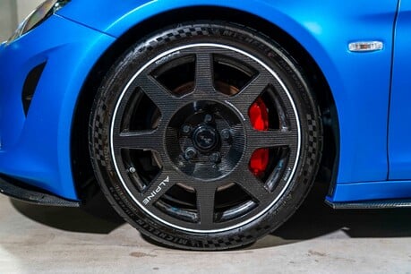 Alpine A110 R. FULL PPF. CARBON FIBRE WHEELS. SPORTS EXHAUST. FOCAL SOUND SYSTEM. 9