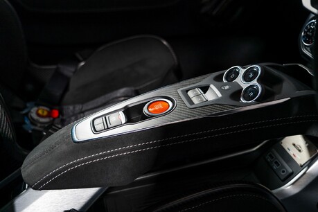 Alpine A110 R. FULL PPF. CARBON FIBRE WHEELS. SPORTS EXHAUST. FOCAL SOUND SYSTEM. 37