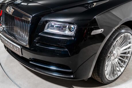 Rolls-Royce Wraith V12. VOSSEN WHEELS. GLASS PANORAMIC ROOF. MASSAGE SEATS. 39