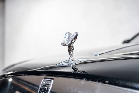 Rolls-Royce Wraith V12. VOSSEN WHEELS. GLASS PANORAMIC ROOF. MASSAGE SEATS. 11