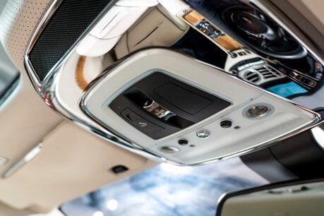 Rolls-Royce Wraith V12. VOSSEN WHEELS. GLASS PANORAMIC ROOF. MASSAGE SEATS. 35