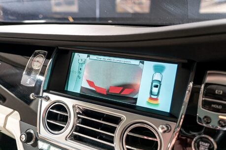 Rolls-Royce Wraith V12. VOSSEN WHEELS. GLASS PANORAMIC ROOF. MASSAGE SEATS. 34