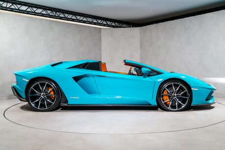 Lamborghini Aventador S ROADSTER. ONE OF ONE SPEC. AD PERSONAM. CARBON EXT. LIFT 11