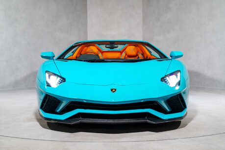 Lamborghini Aventador S ROADSTER. ONE OF ONE SPEC. AD PERSONAM. CARBON EXT. LIFT 2