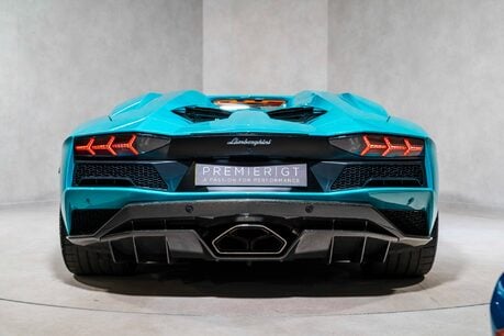 Lamborghini Aventador S ROADSTER. ONE OF ONE SPEC. AD PERSONAM. CARBON EXT. LIFT 7