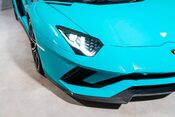 Lamborghini Aventador S ROADSTER. ONE OF ONE SPEC. AD PERSONAM. CARBON EXT. LIFT 26