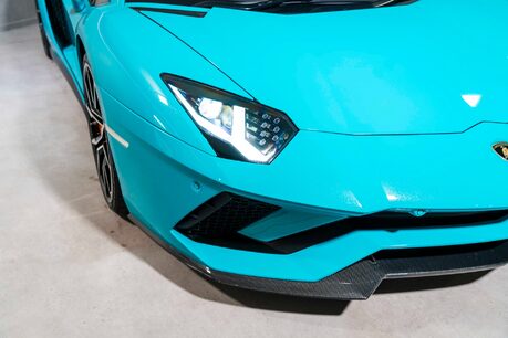 Lamborghini Aventador S ROADSTER. ONE OF ONE SPEC. AD PERSONAM. CARBON EXT. LIFT 26
