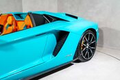 Lamborghini Aventador S ROADSTER. ONE OF ONE SPEC. AD PERSONAM. CARBON EXT. LIFT 49