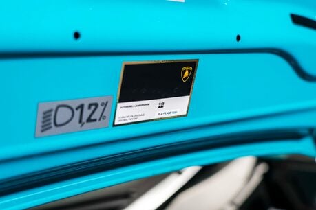 Lamborghini Aventador S ROADSTER. ONE OF ONE SPEC. AD PERSONAM. CARBON EXT. LIFT 61