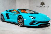 Lamborghini Aventador S ROADSTER. ONE OF ONE SPEC. AD PERSONAM. CARBON EXT. LIFT