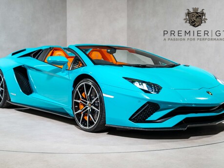 Lamborghini Aventador S ROADSTER. ONE OF ONE SPEC. AD PERSONAM. CARBON EXT. LIFT