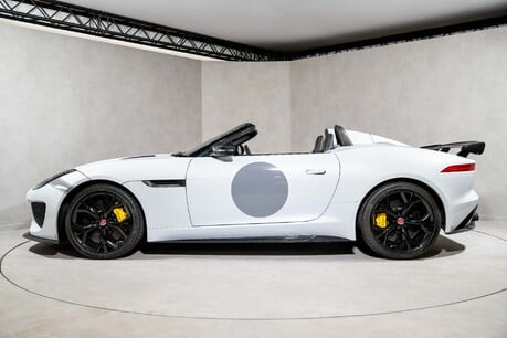 Jaguar F-Type PROJECT 7. 1 OF 250. GLACIER WHITE. CARBON CERAMICS. EXTENSIVE EXT CARBON. 4